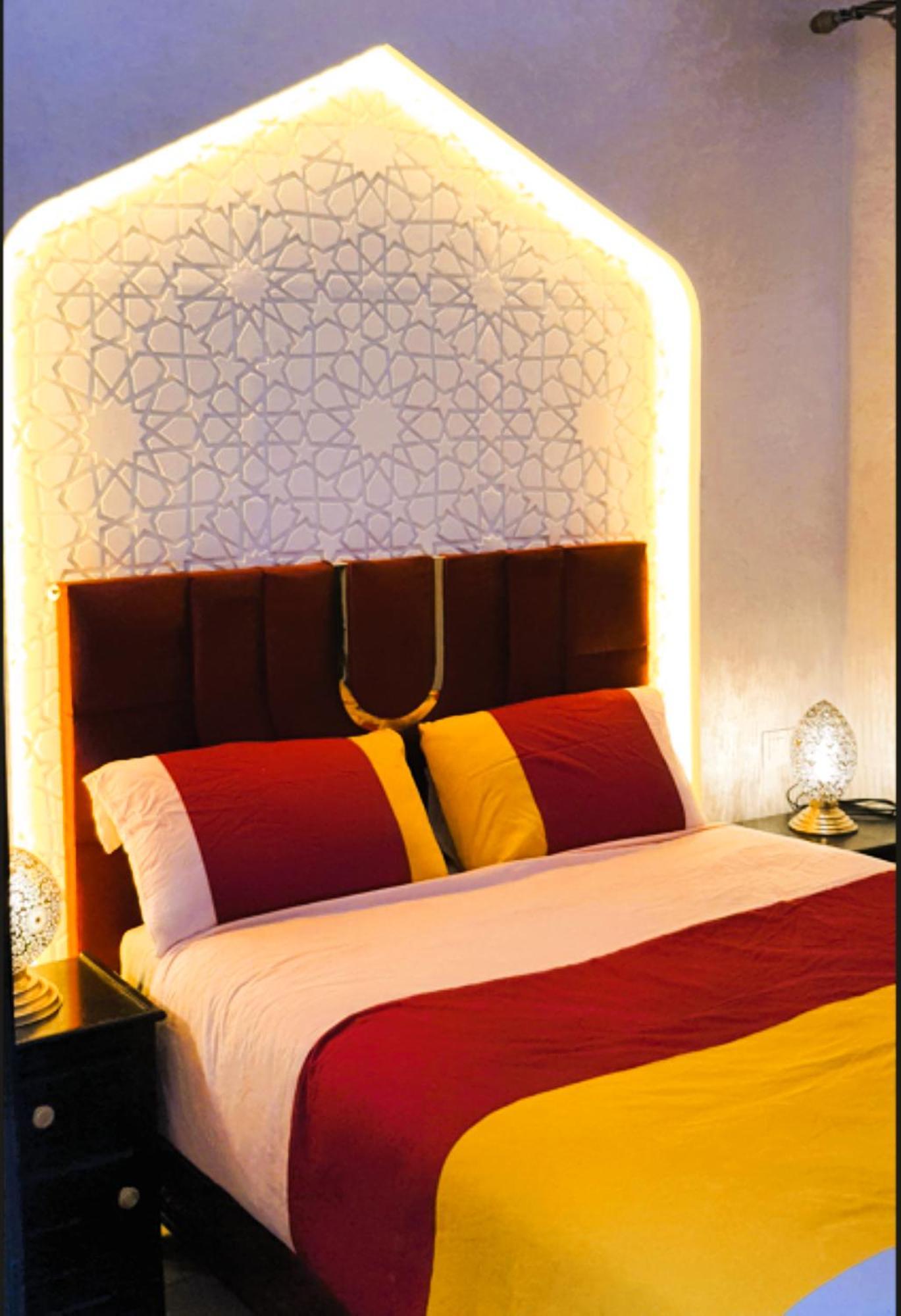 Quarya Assiyahia - Riad Camilia- Maison Entiere Avec Piscine Marrakesh Exterior photo